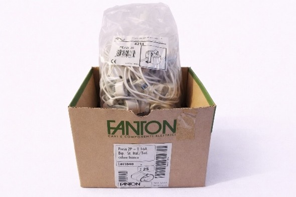 prese-volanti-fanton-2pt-16a-bipasso-made-in-italy-lotto-25-pezzi